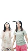 2 Girls