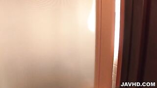 バスルームでごっくんフェラ～有賀ゆあ