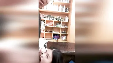 Chubby guy fucks his Asian girlfriend in barber shop (AMATEUR)