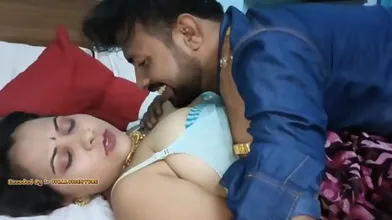 Husband Ne Phada Wife Ki Choot Full Desi Porn