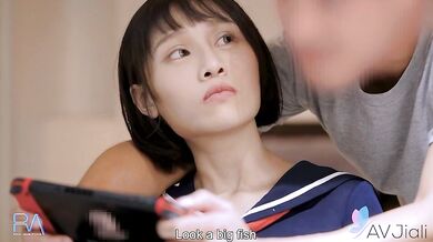 Xu Xiaoxin seduces and fucks her older sister's boyfriend