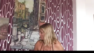 Nude Chrissy With dildo and caysuite