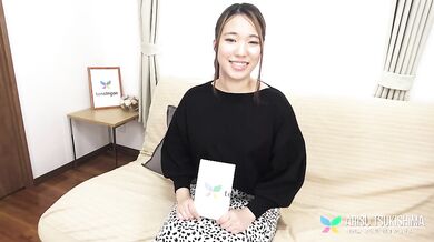 Amateur Japanese babe Miss Alice Tsukishima in her first porno