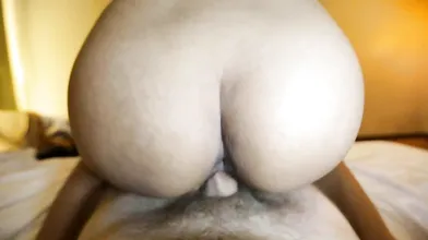 Round & Brown Cock-ride