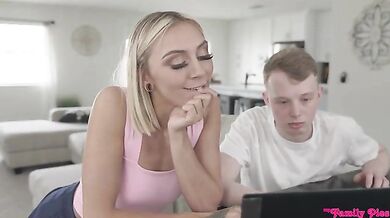 Fucking My Stepdad On The Sly - S29:E4