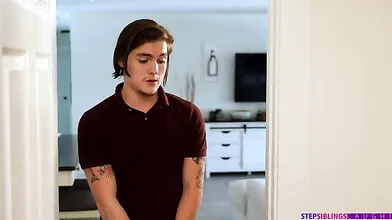 Stepsisters Dirty Laundry - S24:E2