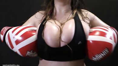 Sexy Boxing Girl