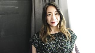 Miho Wakabayashi is a mature nervous woman.