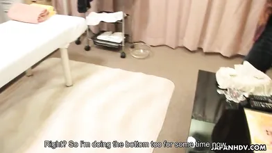 Beautiful Japanese babe Yuki Kawamoto wanted to shave her beautiful