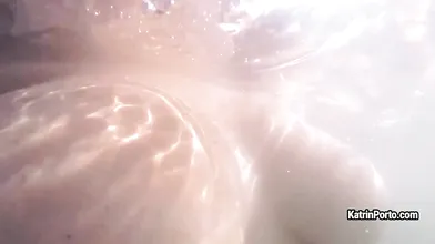 Nude swiming