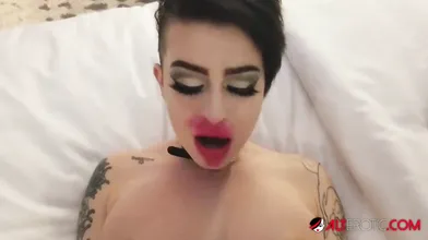 Adriana Lynn loves getting fucked
