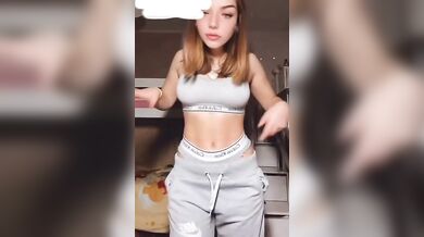 Fibi Hot Video