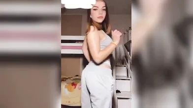 Fibi Hot Video