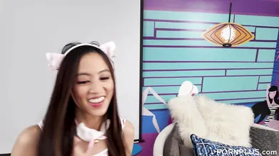 Gamer Girl Scores Big
