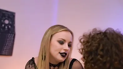Goth Girl Put A Spell On Me - S2:E4