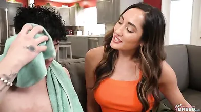 Stepmom Craves My Cream - S4:E3