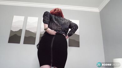Curvy realtor fucks big, black cock