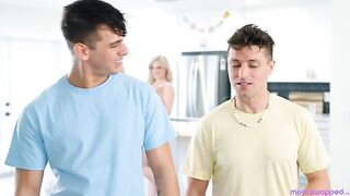 Coming Together For Easter - S3:E6