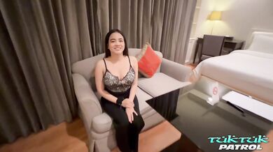 Bigtits Thai Iva