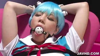 コスプレ大好き！美巨乳芦川芽～潮吹き強制アクメ