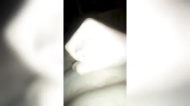 Janniboy cums