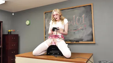 Cumming School Girl - 7 Orgasms