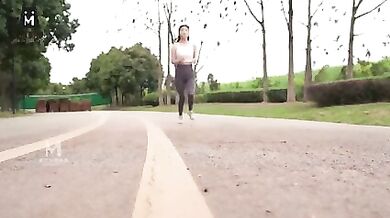 New unprotected girl that is always wet – Bai Fu