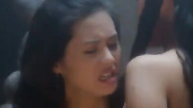 Shu Qi and Loretta Lin
