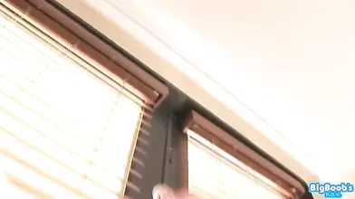 Tight Tits Poppin