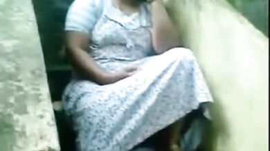 Tamil Housewife Exposing