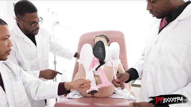 Doc, I Think Something's Wrong Down There - Kylie Quinn
