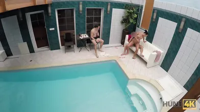 Hunter picked up slut Anna Rose for nice sex in private pool