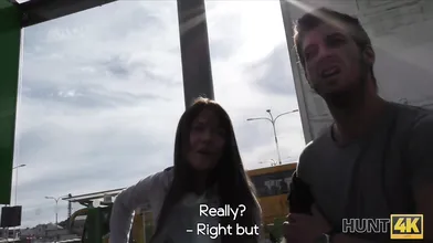 Tricky guy fucks for cash hot chick who needed accommodation