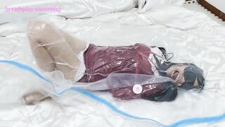 Xiaomeng Tied in Vacuum Bag
