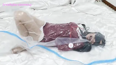 Xiaomeng Tied in Vacuum Bag