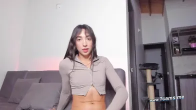 Hot Ts Chick Ass Spanking And Masturbating In Her Kitchen