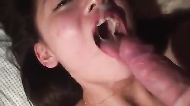 Chinese Girlfriend Swallow Cum