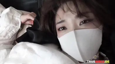 Cute Chinese Teen Fucked When She Was Playing Nintendo Switch