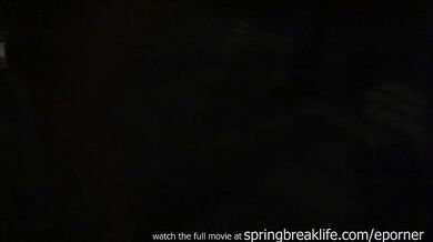 Club Girls Flashing