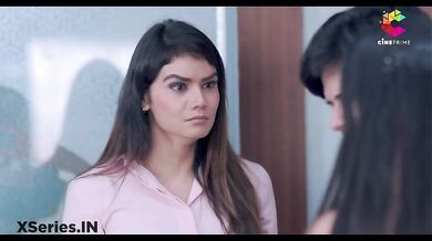 OFFICE ME TAANGE UTHA KAR CHODA