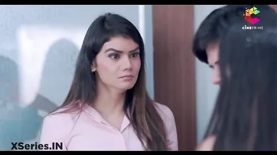 OFFICE ME TAANGE UTHA KAR CHODA