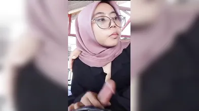 Jilbab Kocokin Pacar
