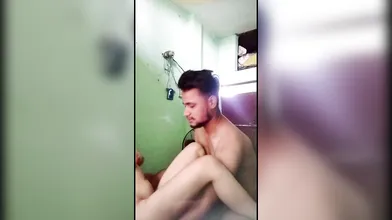 HInDI Fucked My Gf Hard On My Lap And On Bed