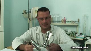 Blonde amateur MILF Kathy Sweet visits doctor Dries Breyne and gets fucked