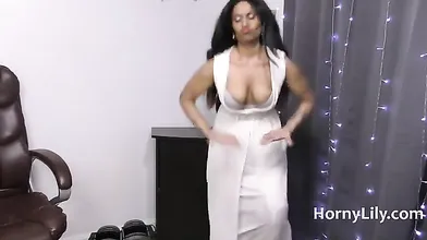 Indian Wife Dancing Naked Shaking Her Big Desi Ass
