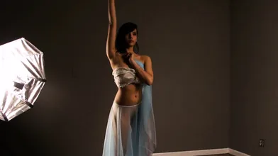 Horny indian Shanaya love's to play solo