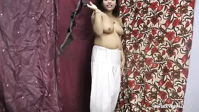 Rupali Taking Shalwar Off Rubbing Her Indian Pussy