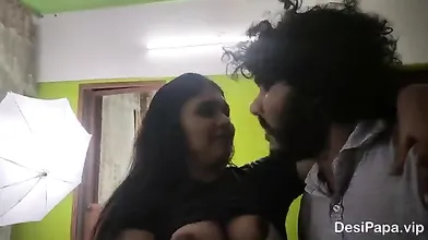 Horny Married Desi Couple Have Hottest Morning Sex