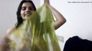Sexy Indian Boobed Aunty LIVE NOW = cambirds dot com