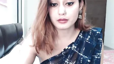 Amateur Indian Desi Masturbation On Webcam